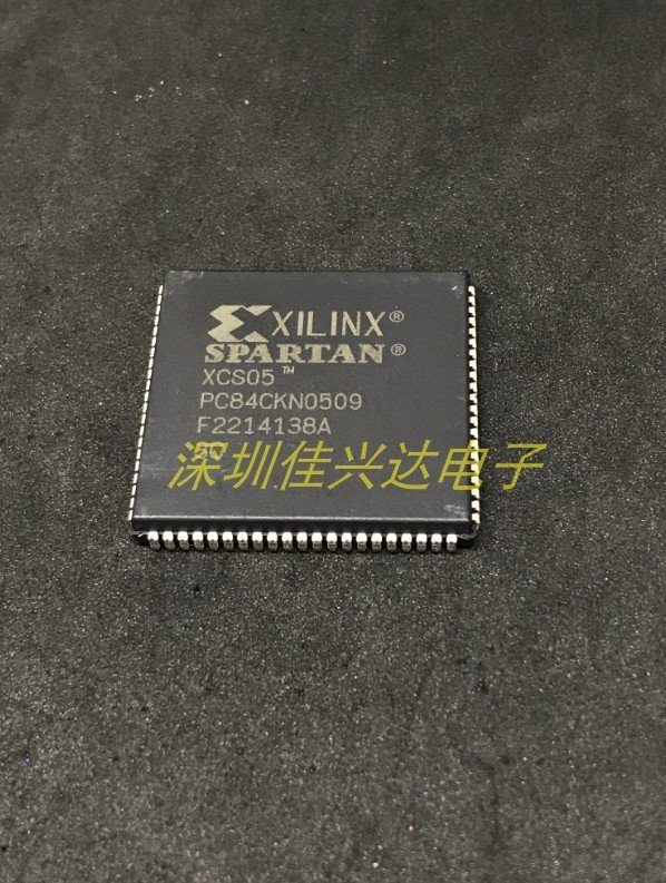 Микросхема ПЛИС Xilinx XCS05-3PC84C