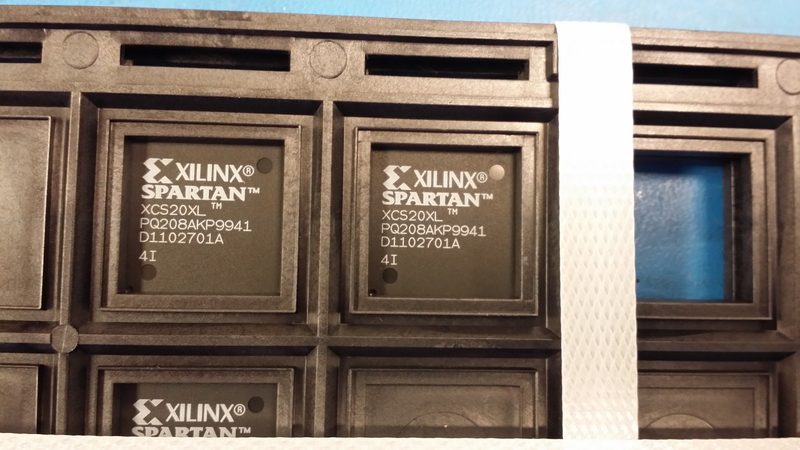 Микросхема ПЛИС Xilinx XCS20XL-4PQ208I