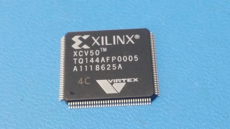 Микросхема ПЛИС Xilinx XCV50-4TQ144C