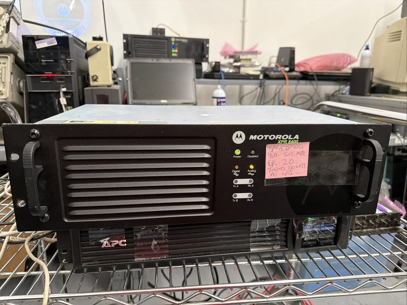 Ретранслятор Motorola XPR8400