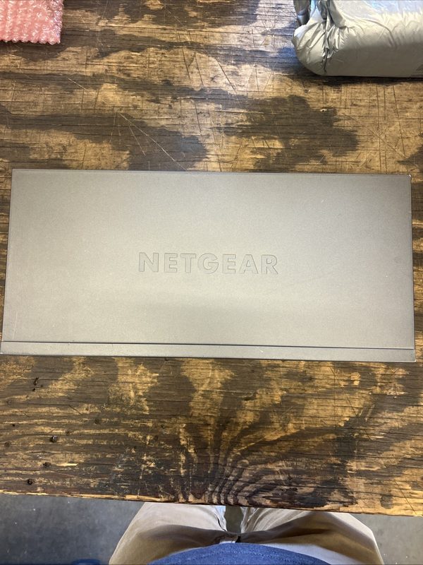 Коммутатор Netgear XS708E