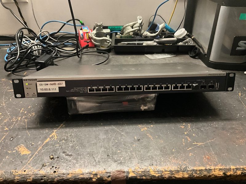 Коммутатор Netgear XS716T