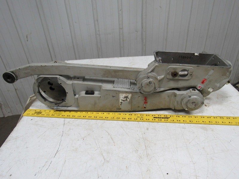 Робот Yaskawa YR-SK16-J00