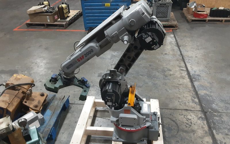 Робот Yaskawa YR-SSF6-A00