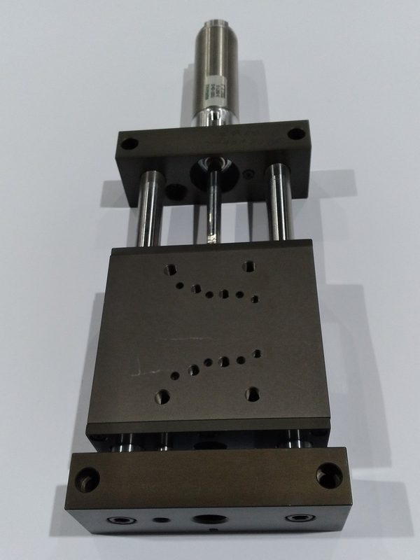 Пневмопривод Numatics ZB-86281